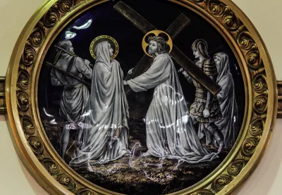Cuando sufres por Cristo, mira hacia arriba, porque tu redención está cerca