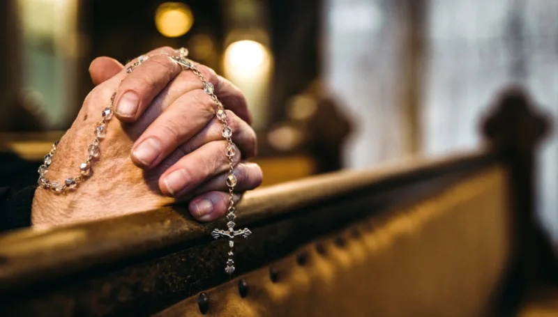 Consejos prácticos para rezar mejor el Rosario