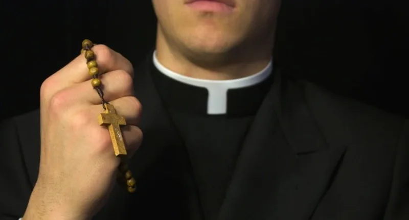 El P. Loring deja estos consejos a los sacerdotes jóvenes